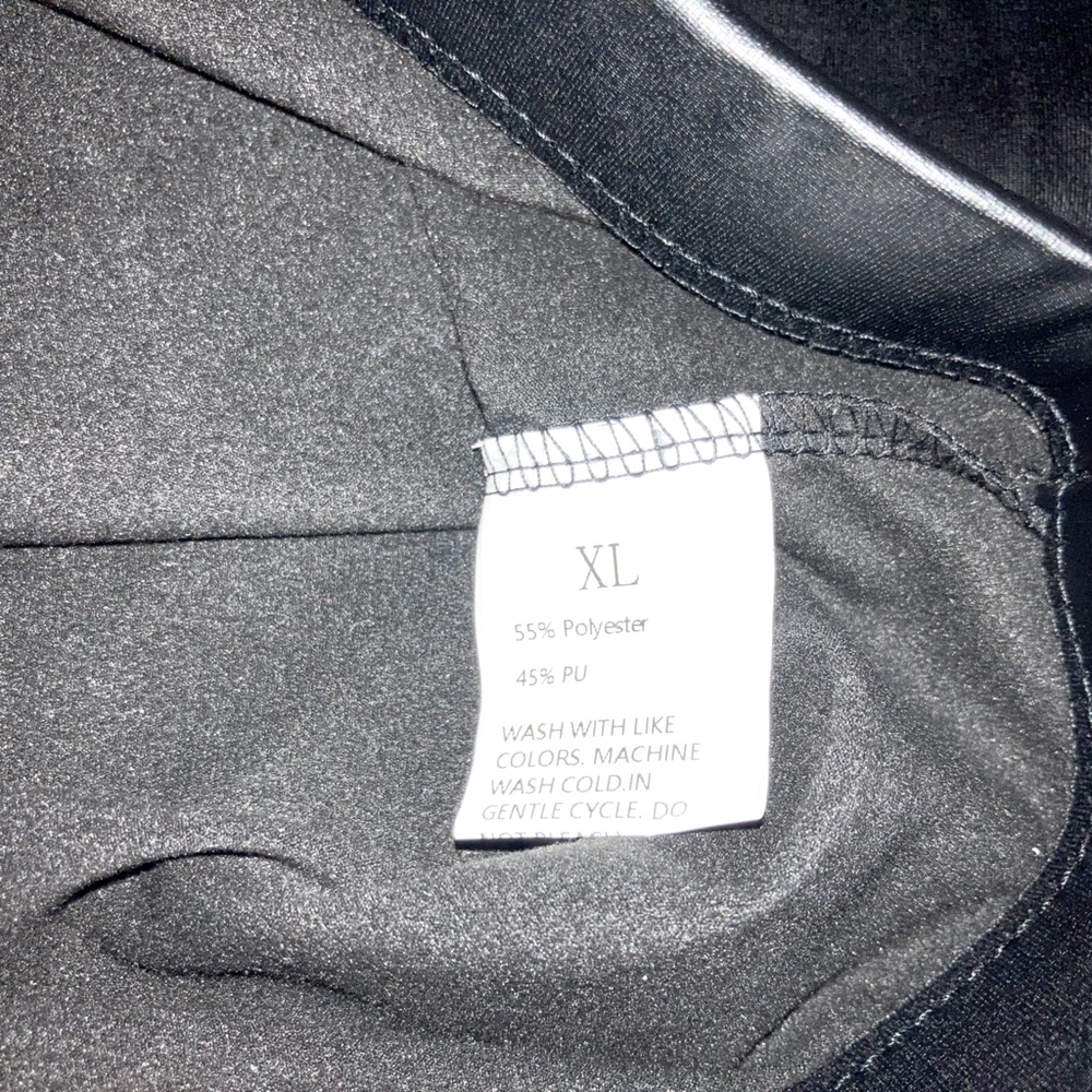 Back high-waisted PU leather leggings in size XL - Picture 3 of 8
